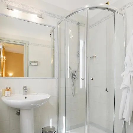 Casa Savoia & Casa Jolanda 3*